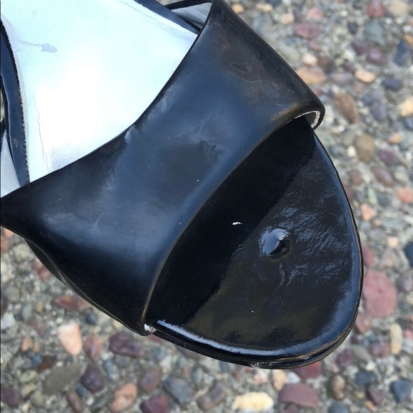 Black wedges with clear wedge heels. Women’s size 6 - Picture 7 of 7